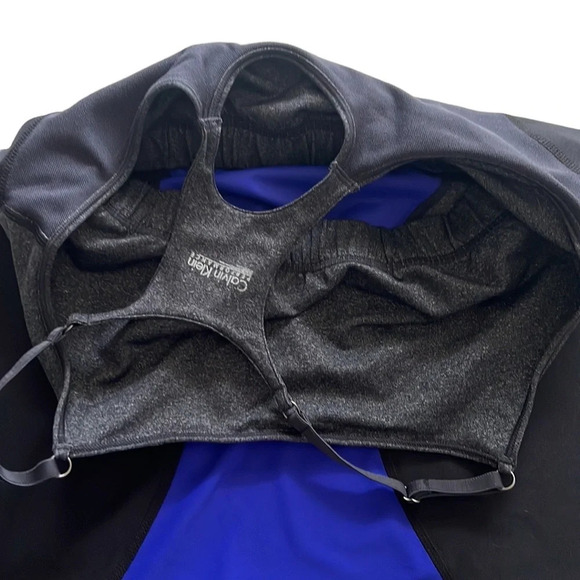 Calvin Klein sports athletic top with built in bra. Quick dry. - Picture 13 of 13